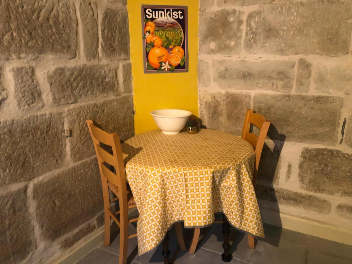 Charming One Bedroom Apartment In Brive Center Kültér fotó